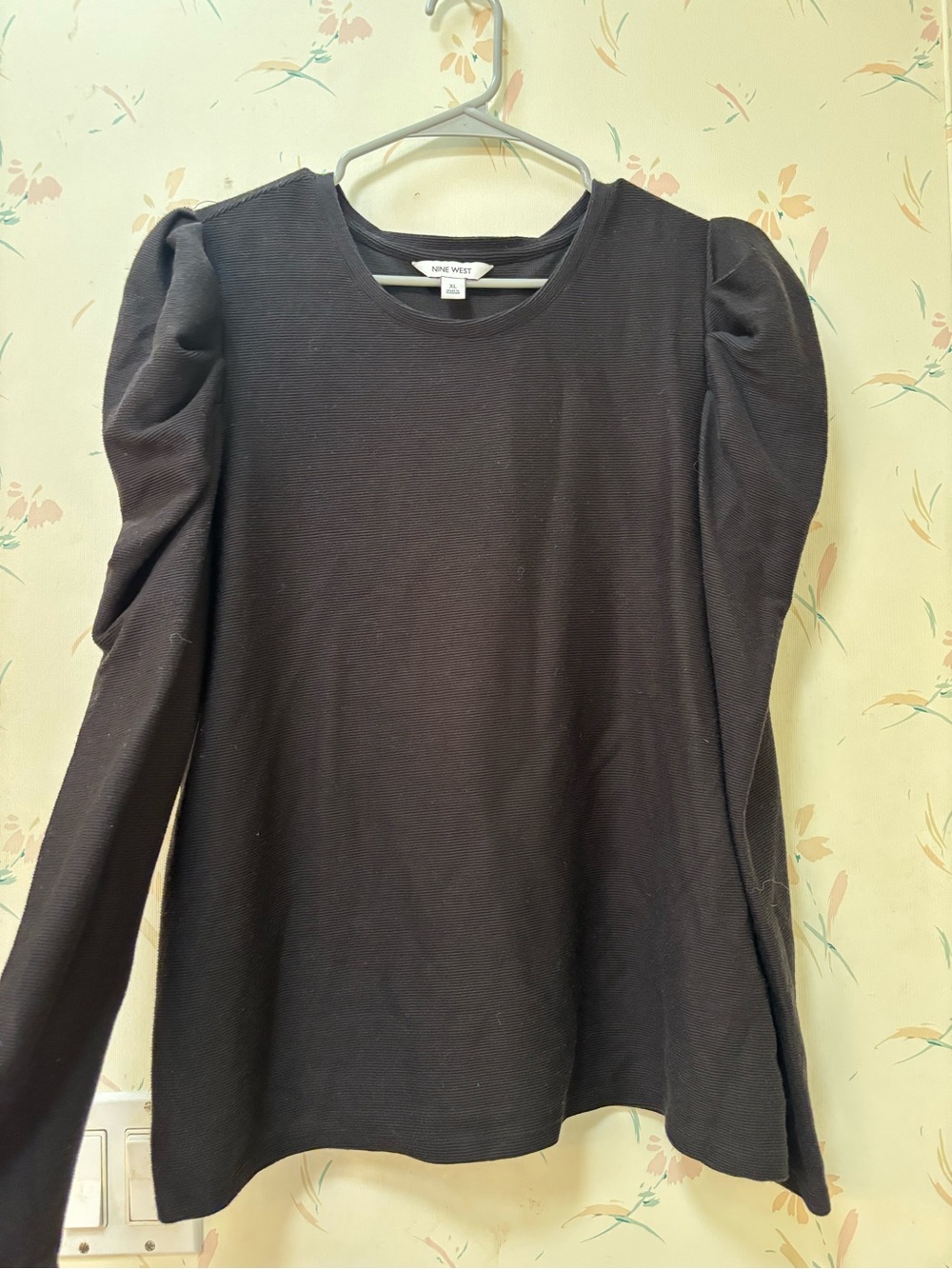 Nine West Black Long-Sleeve Puff Shoulder Top